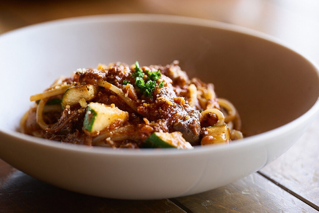 Bolognese with various vegetables